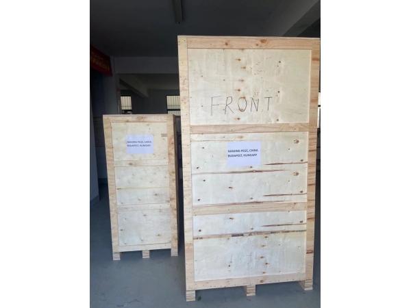 Quality Cryogenic De-flashing Machine Shipped to Europe-HUNGARY for Customer‘s Rubber-Metal Parts Deburring Process